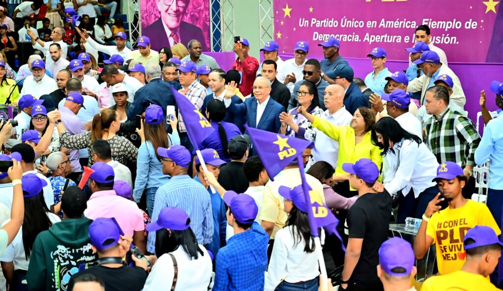 Danilo explica reestructuración del PLD y avances para definir el perfil aspirante presidencial