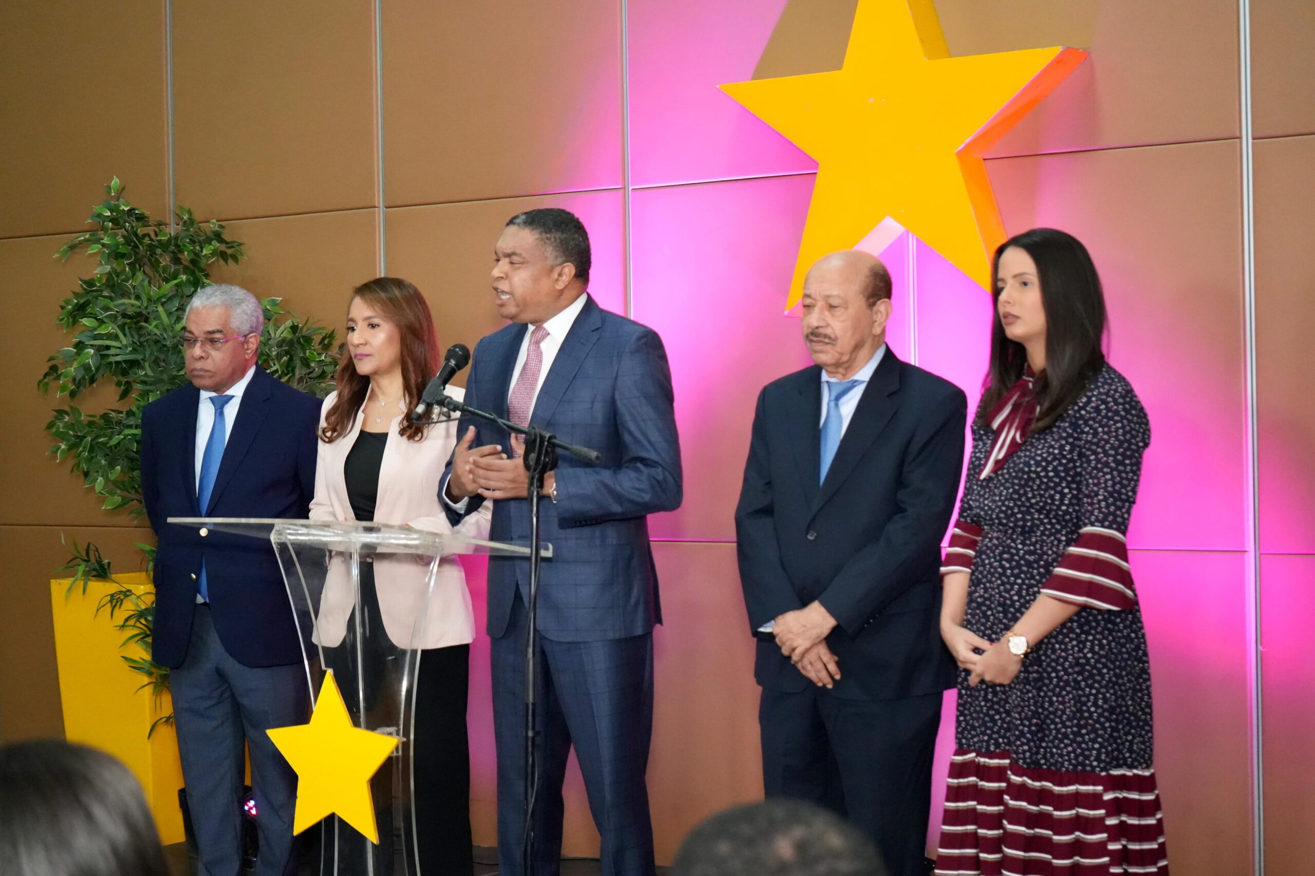 PLD exige al presidente respuestas ante la pérdida del rumbo del país.