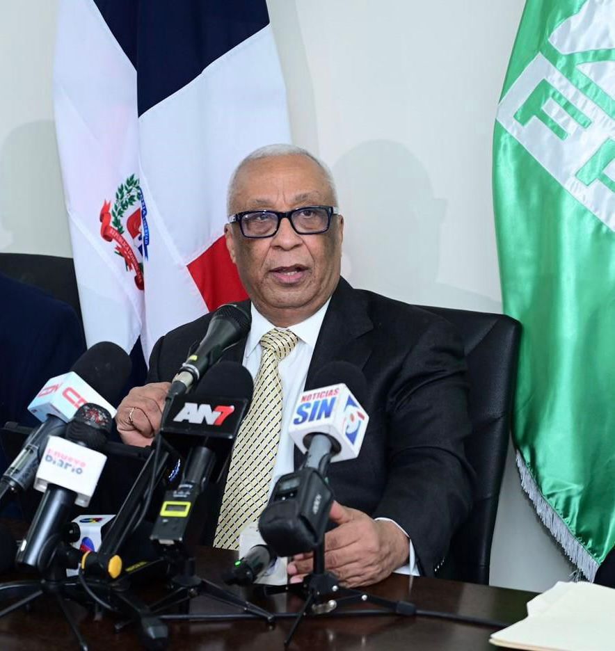 Fuerza del Pueblo exige transparencia en combustibles y publicación de costos, márgenes e impuestos