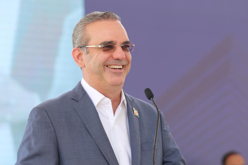 Presidente Abinader posiciona a República Dominicana como ejemplo democrático global, revela informe V-Dem 2026